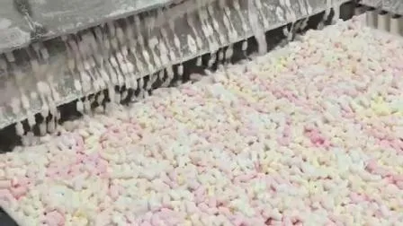 Marshmallow ripieno di marmellata di fragole dolci